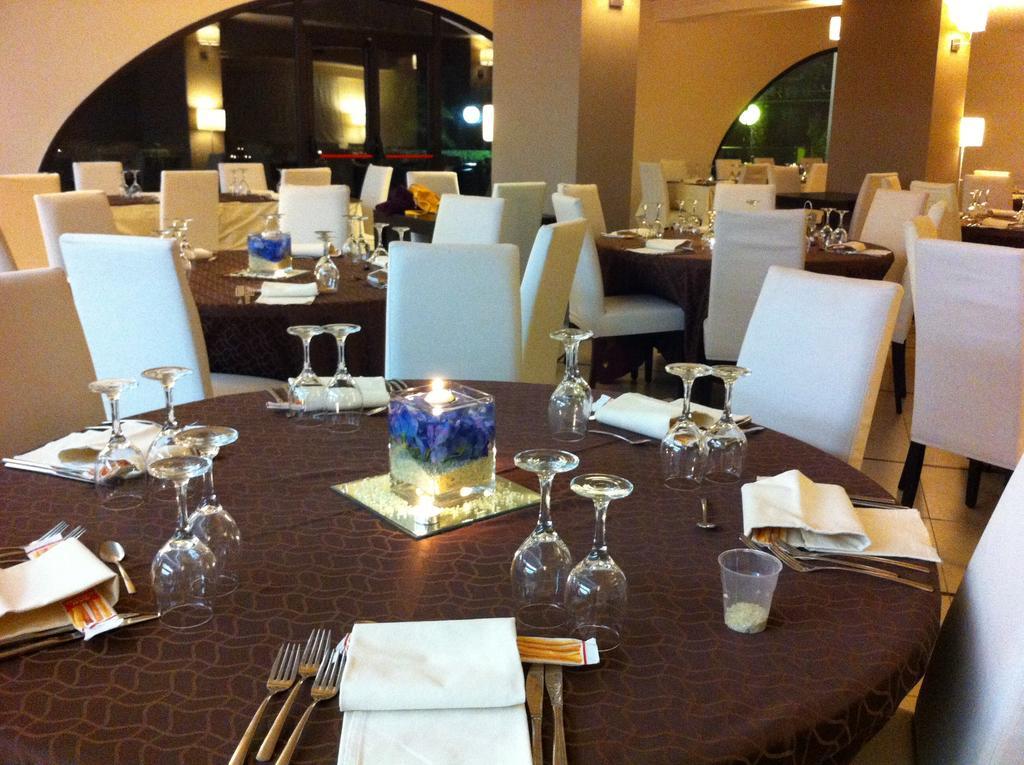 伊莱酒店 SantʼAlessio Siculo 外观 照片