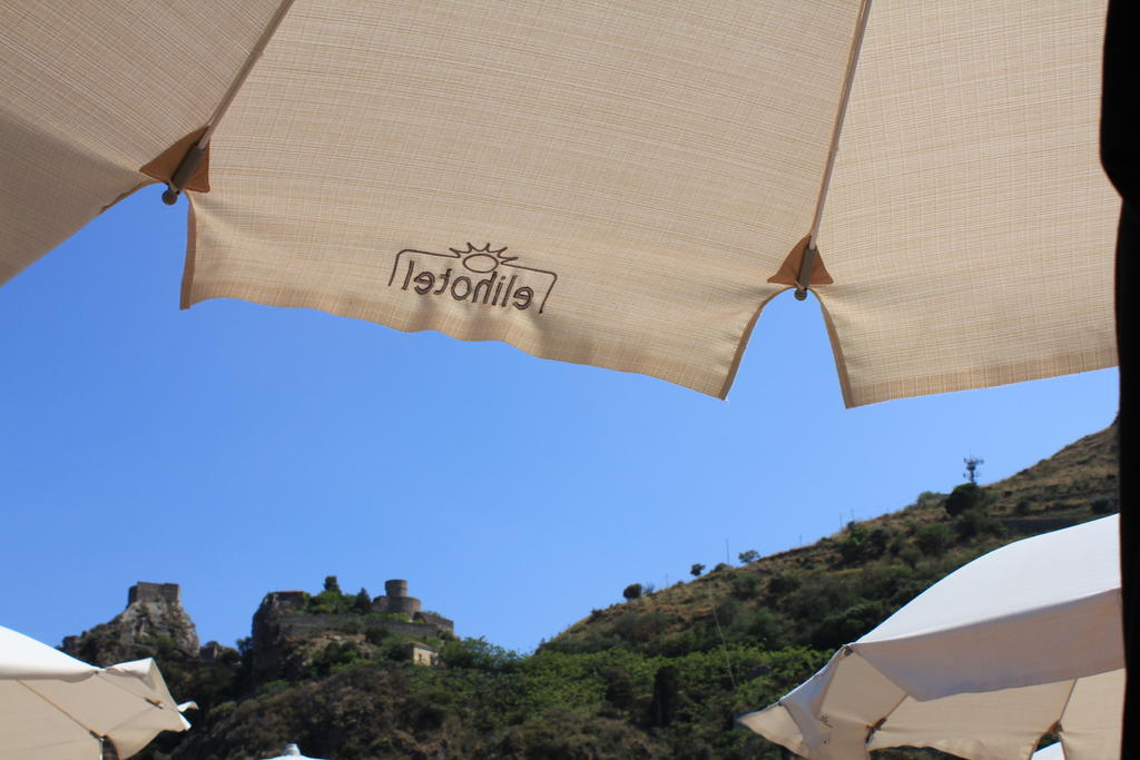 伊莱酒店 SantʼAlessio Siculo 外观 照片