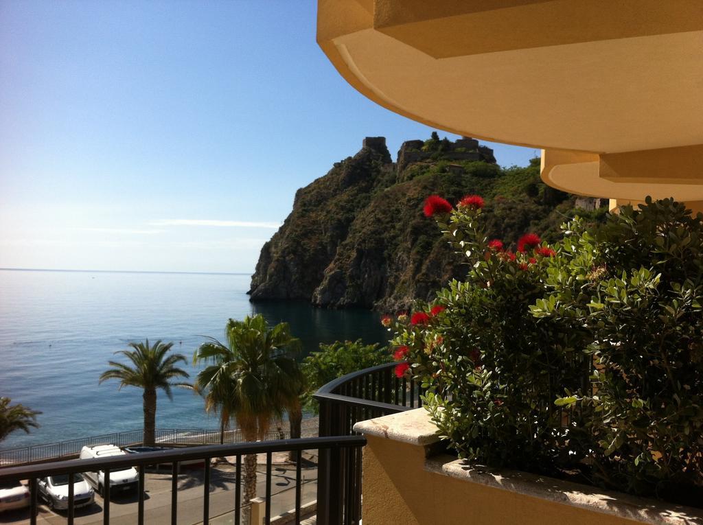 伊莱酒店 SantʼAlessio Siculo 客房 照片